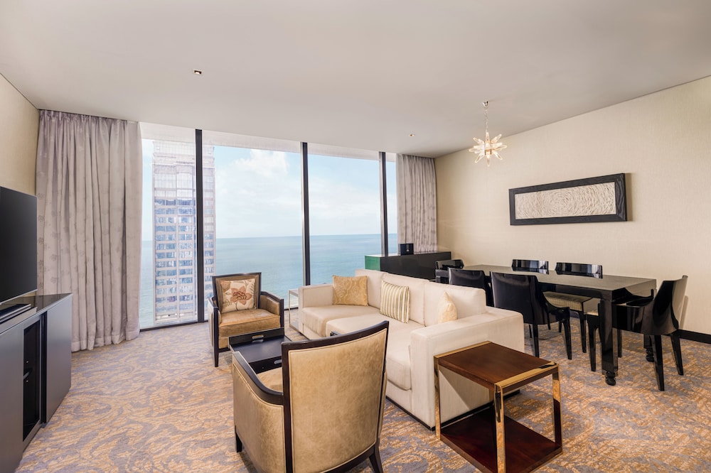 nh collection colombo