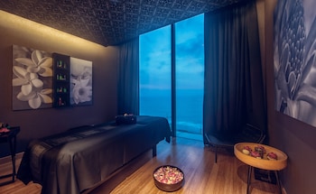 Movenpick Hotel Colombo,Sri Lanka>>Colombo,5 star