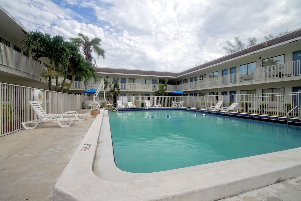 motel 6 dania beach