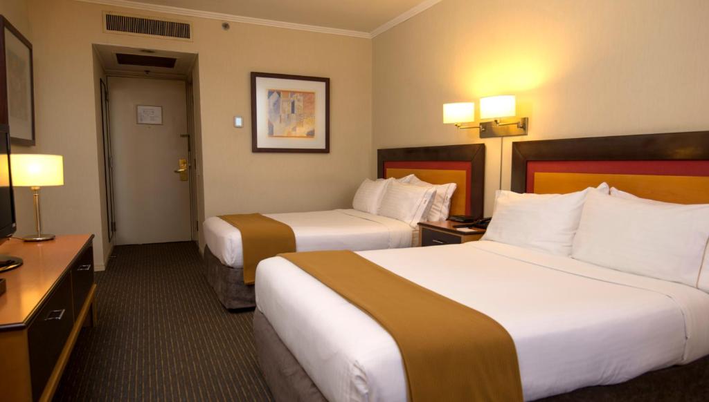 holiday inn express puerto madero by ihg