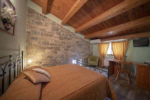 Agriturismo La Ginestra,Via Galardi 57,4 star