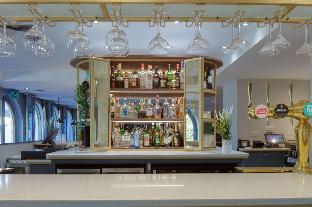 hilton cobham