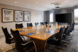 hilton cobham