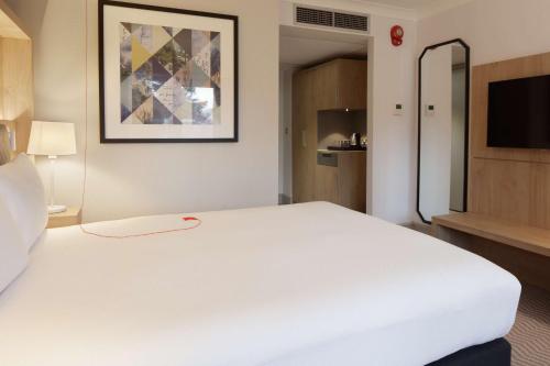 hilton cobham