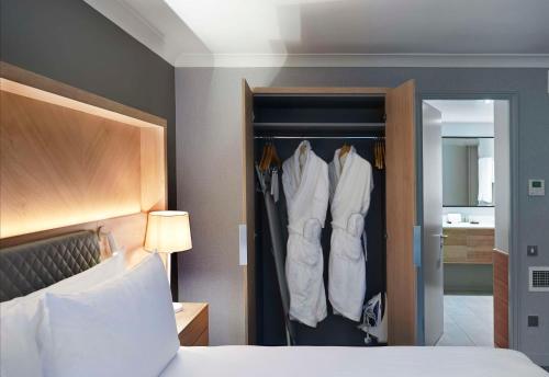 hilton cobham