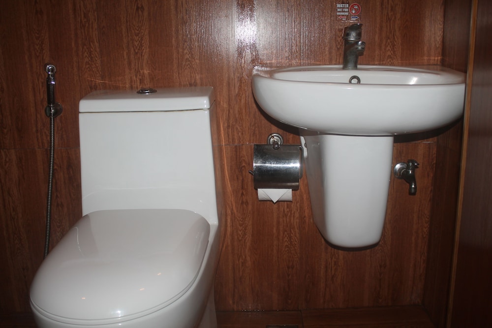 Hotel Ava Gil Puyat,Manila>>Mandaluyong,3 star