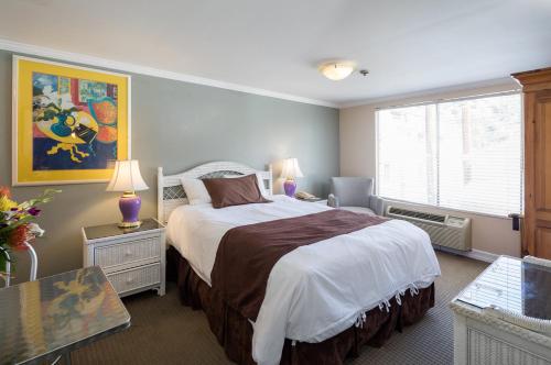 Glenmore Plaza Hotel,Los Angeles>>Avalon,3 star