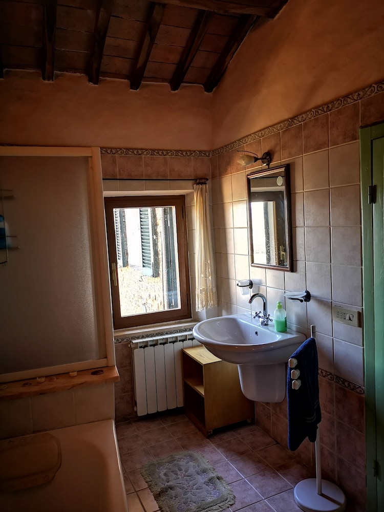 lantico borgo di torri