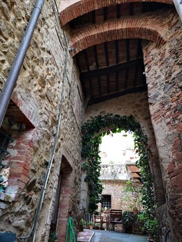 lantico borgo di torri