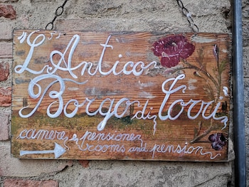 lantico borgo di torri