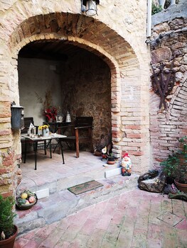 lantico borgo di torri