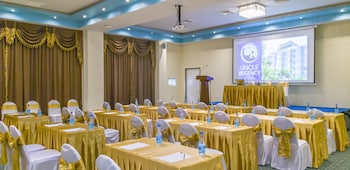 unique regency pattaya