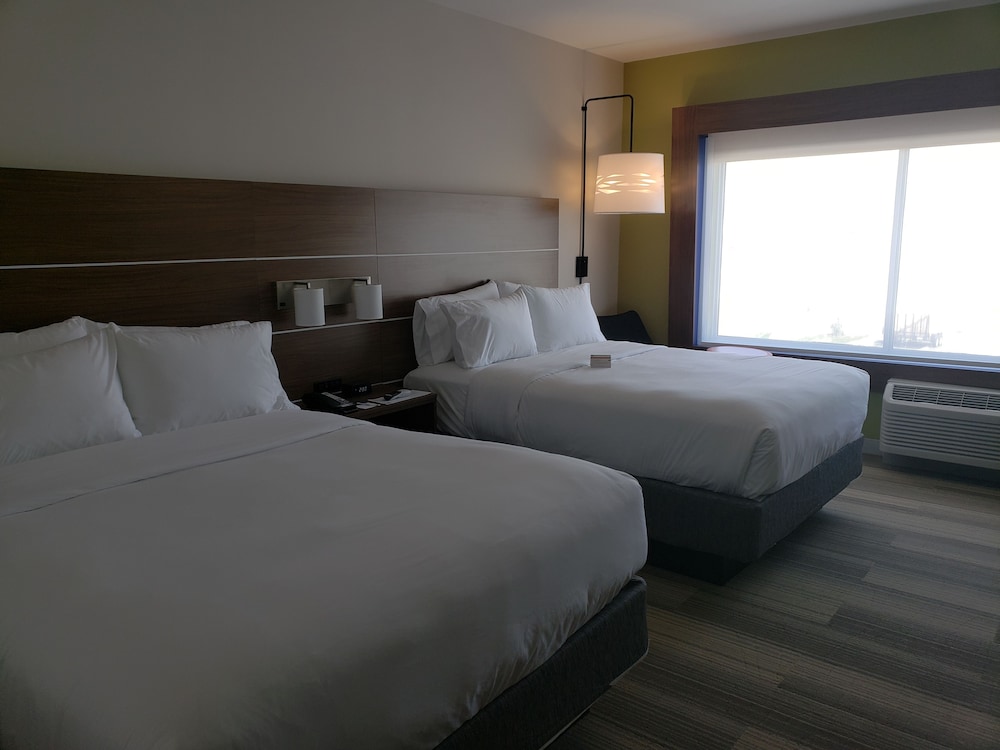 holiday inn express and suites brigham city north utah