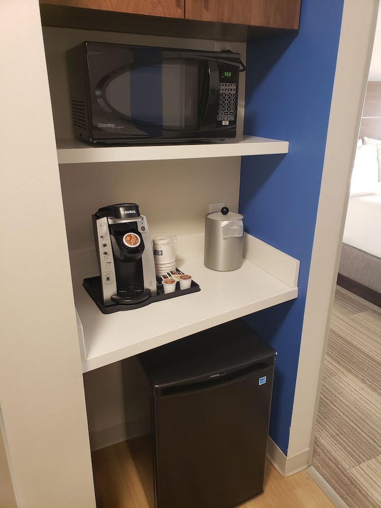 holiday inn express and suites brigham city north utah
