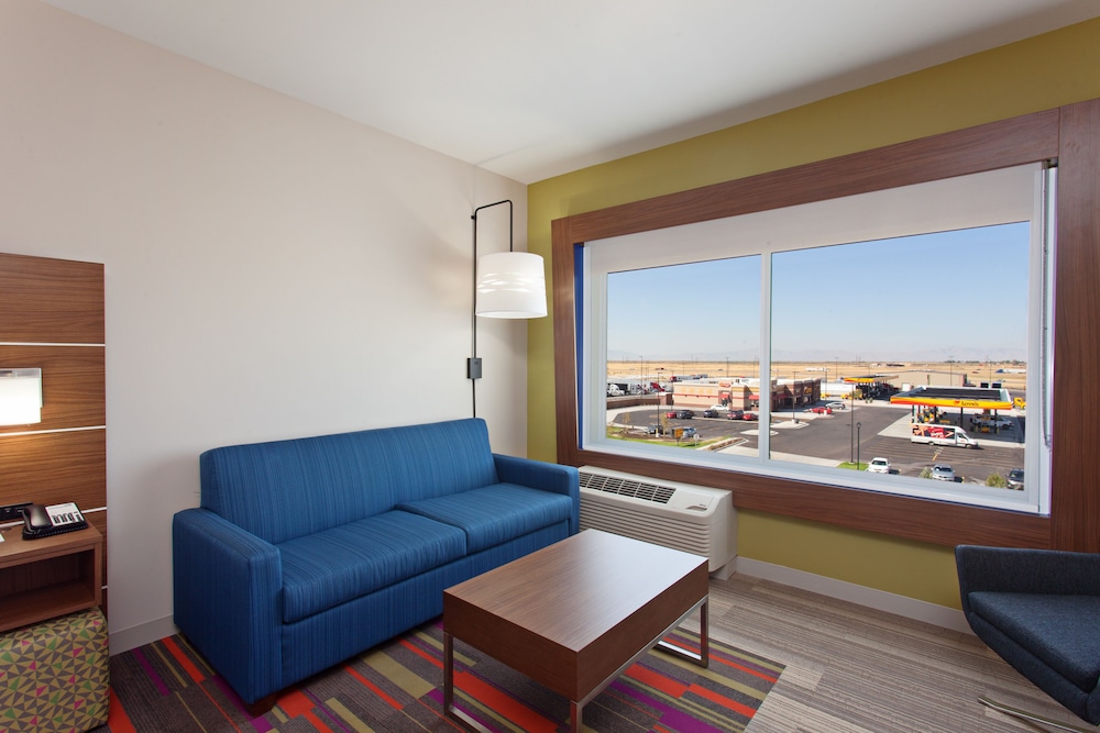 holiday inn express and suites brigham city north utah