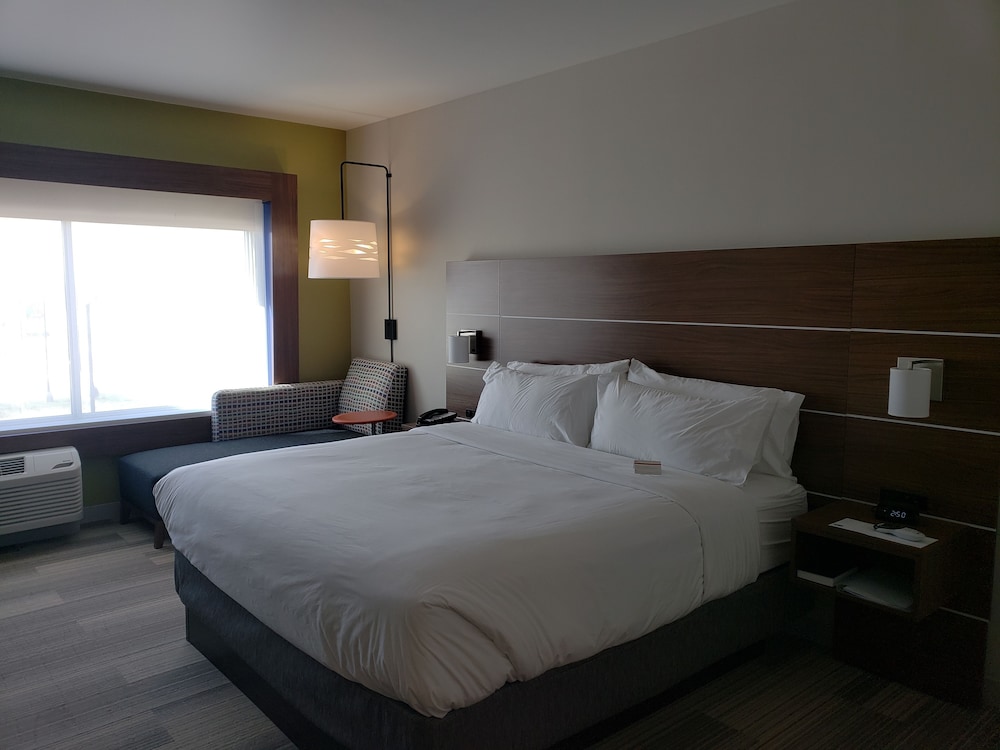 holiday inn express and suites brigham city north utah