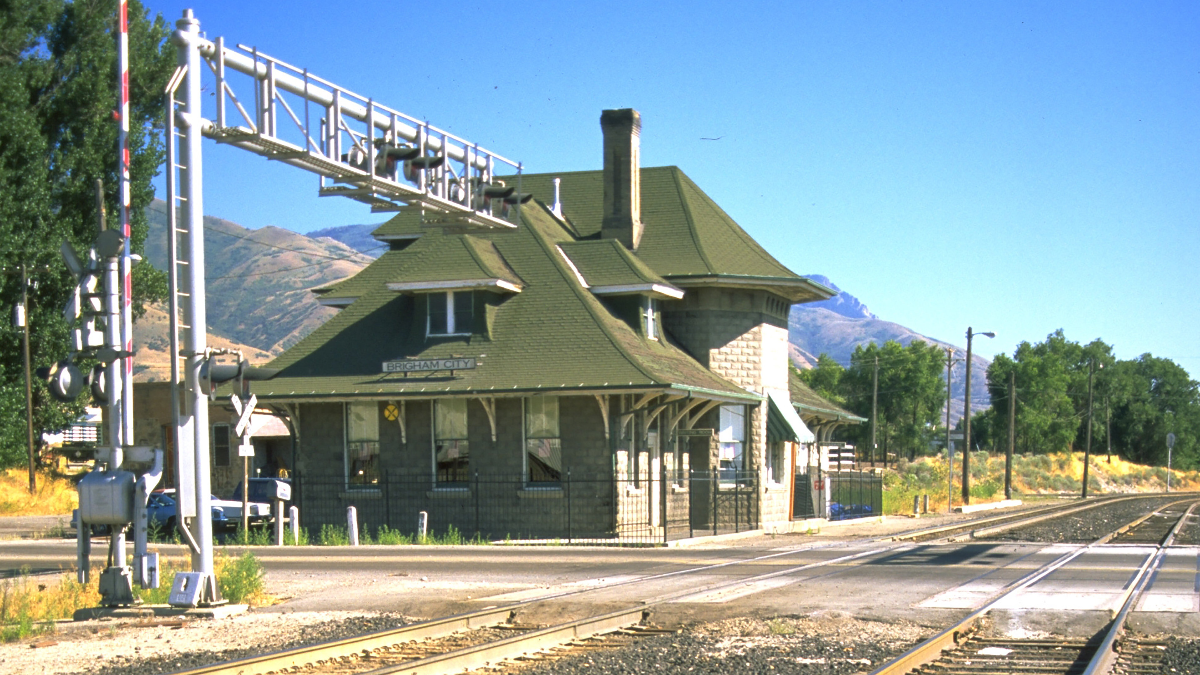 holiday inn express and suites brigham city north utah