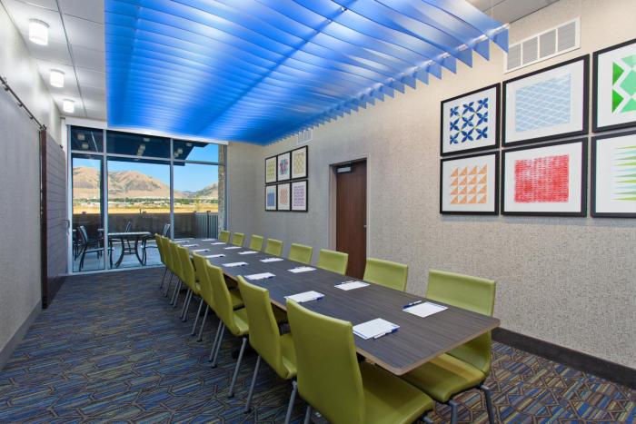 holiday inn express and suites brigham city north utah