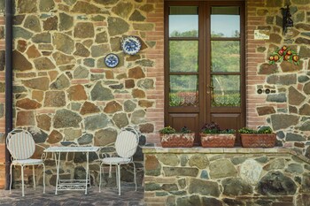 Agriturismo Casal Gheriglio,,1 star