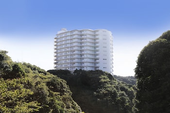 katsuura hilltop hotel and residence