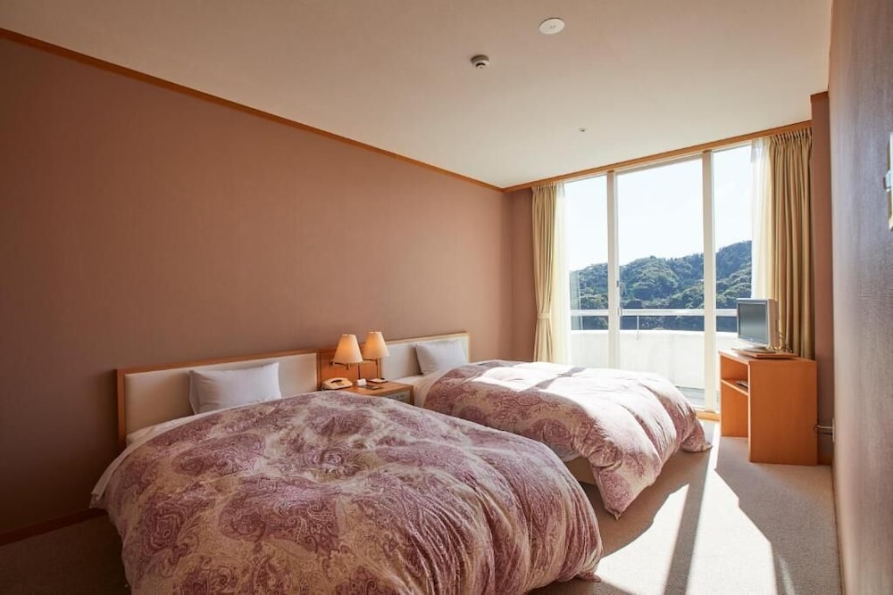 kamogawa country hotel