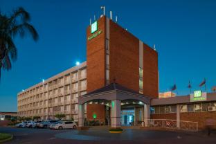 holiday inn bulawayo by ihg