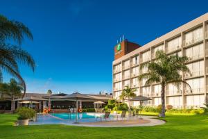 holiday inn bulawayo by ihg