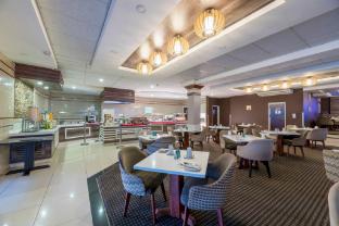 holiday inn bulawayo by ihg