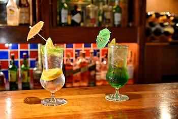 Holiday Inn Bulawayo By Ihg,Queens Sports Club>>Bulawayo,4 star