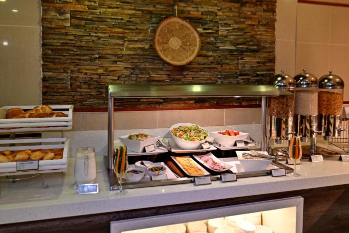 holiday inn bulawayo by ihg