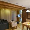 villa natural wood