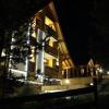 villa natural wood