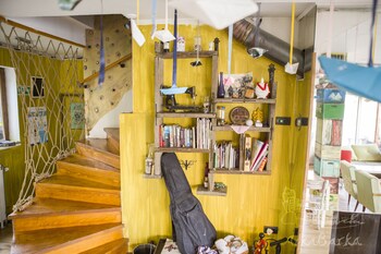 arkabarka floating hostel and apartments