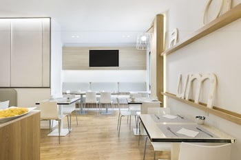 Acta Laumon,Sant Andreu>>Barcelona,3 star