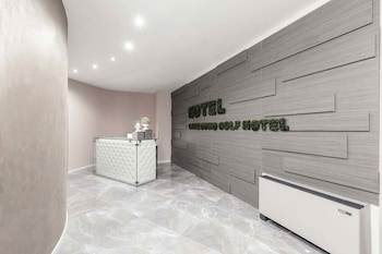 lake como golf hotel