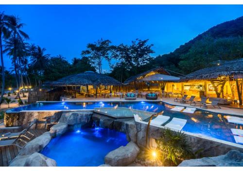 treehouse villas adults only