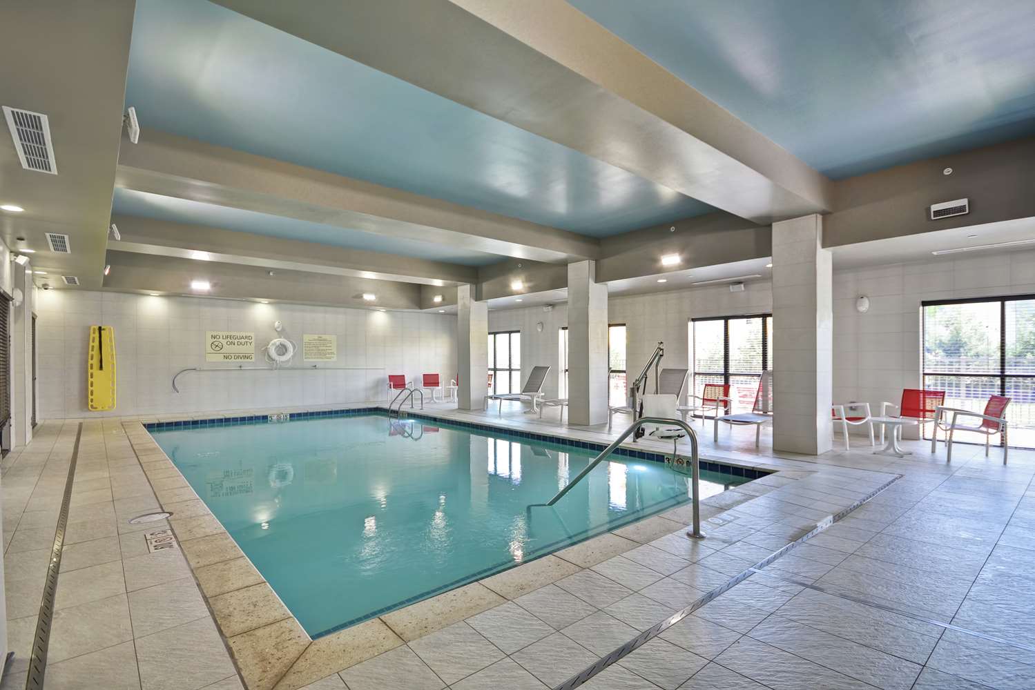 hampton inn blue ash cincinnati