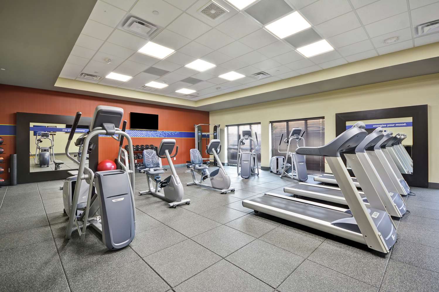 hampton inn blue ash cincinnati