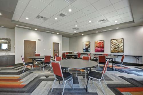 hampton inn blue ash cincinnati