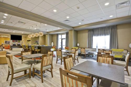 hampton inn blue ash cincinnati