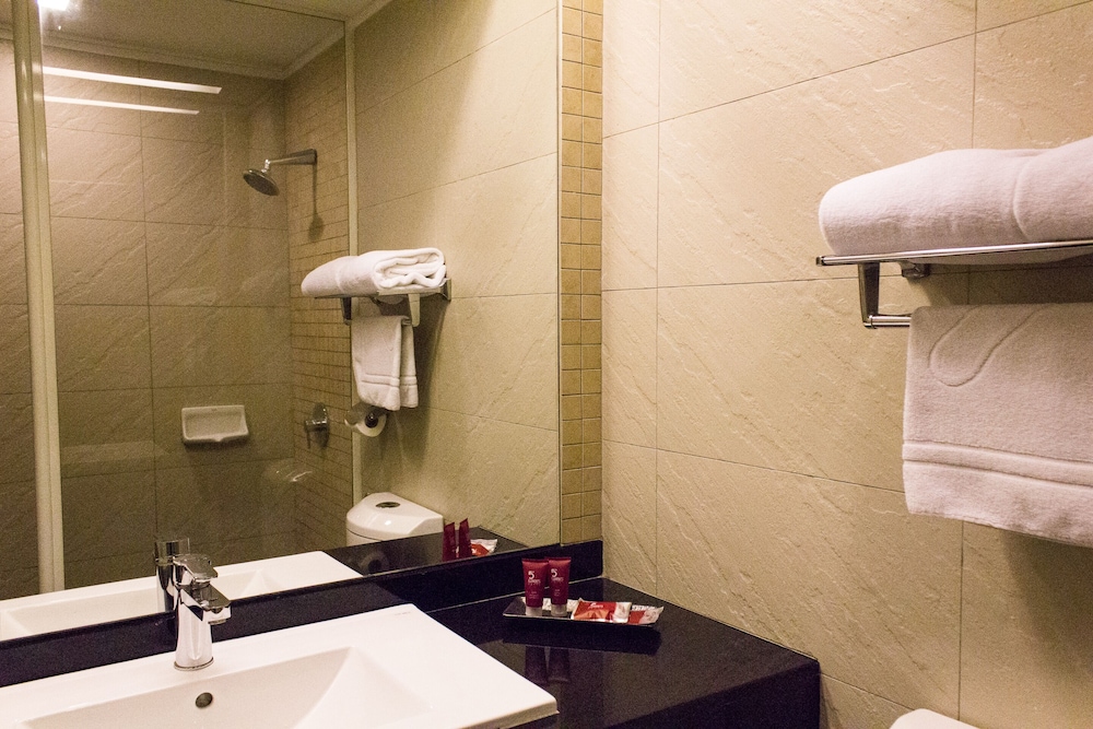 the 5 elements hotel