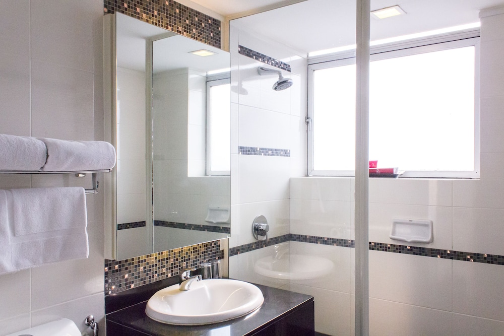 the 5 elements hotel