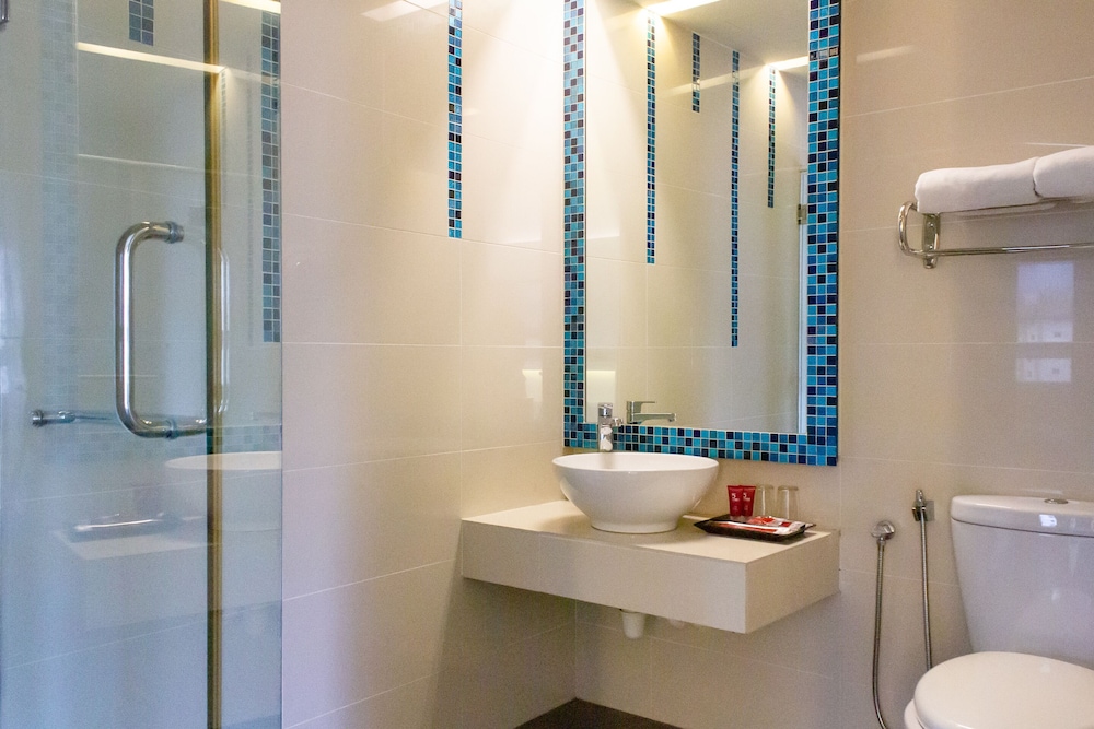 the 5 elements hotel