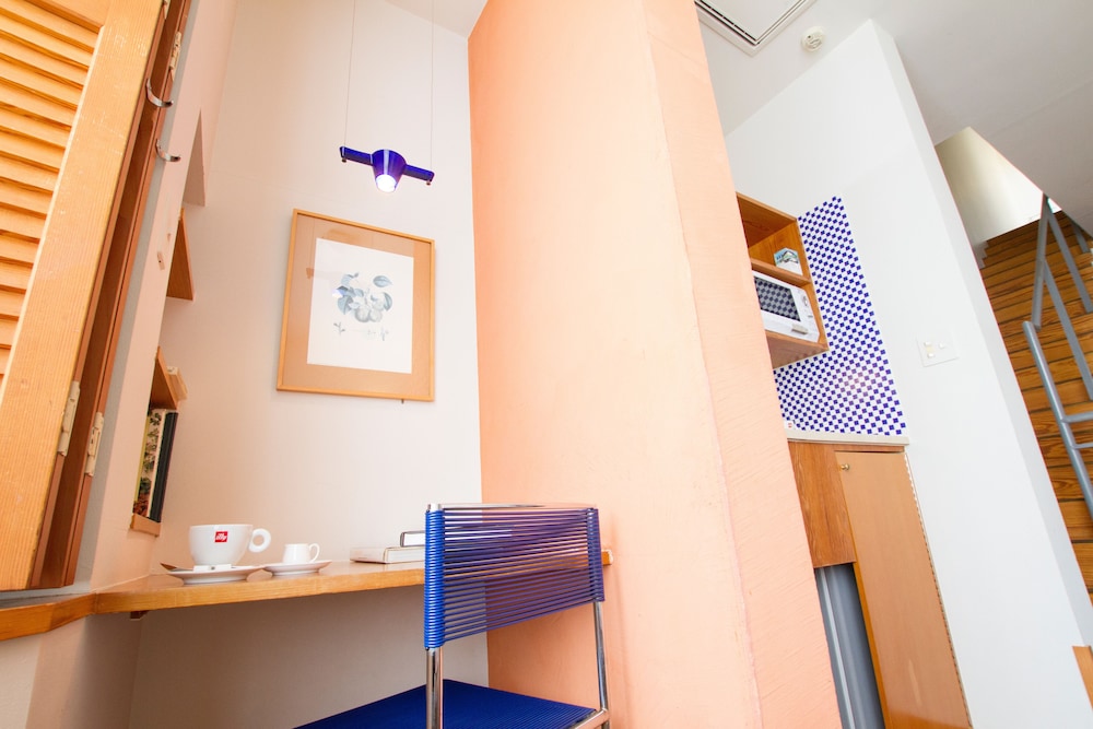 resort hotel moanacoast