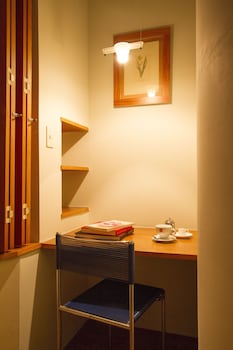 resort hotel moanacoast