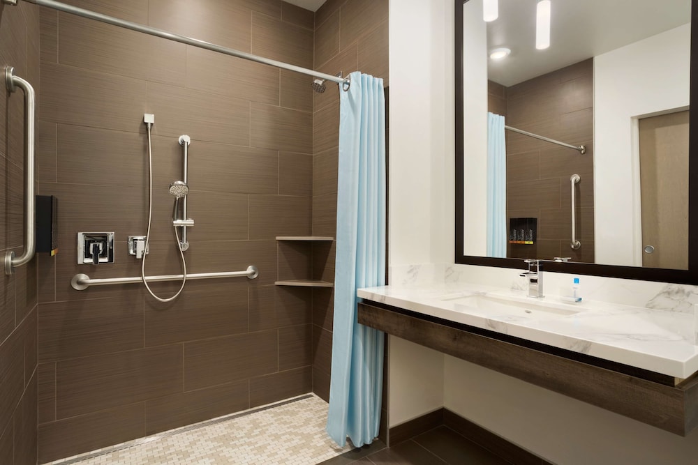 best western plus peppertree nampa civic center inn