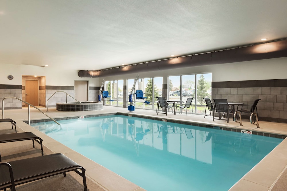 best western plus peppertree nampa civic center inn