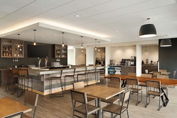 best western plus peppertree nampa civic center inn