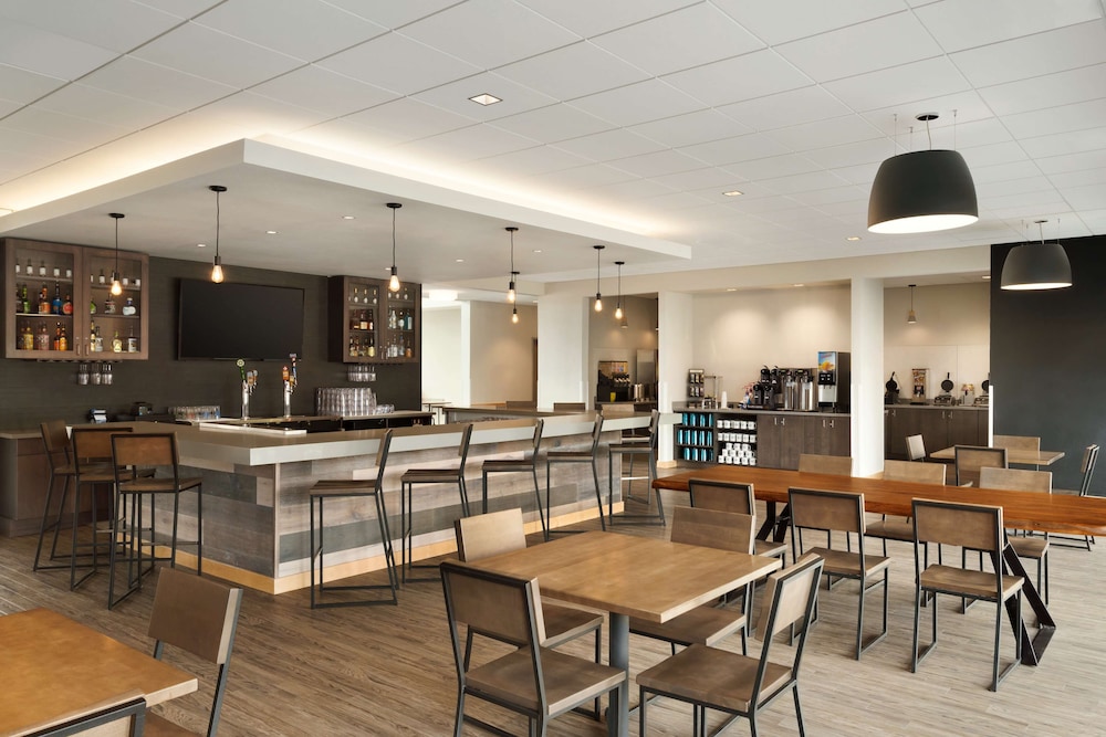 best western plus peppertree nampa civic center inn