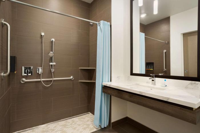 best western plus peppertree nampa civic center inn